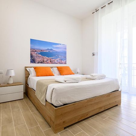 Domus Romeo Apartment Наполи Екстериор снимка