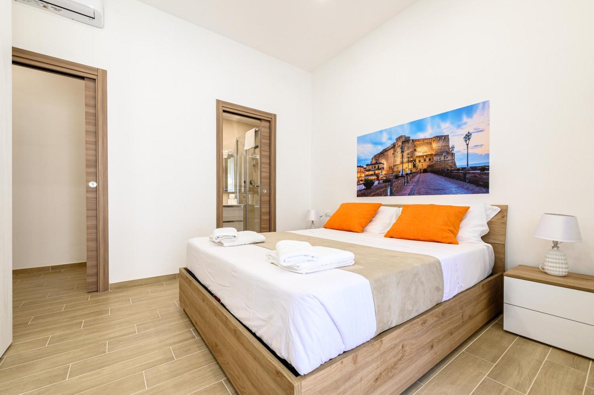Domus Romeo Apartment Наполи Екстериор снимка